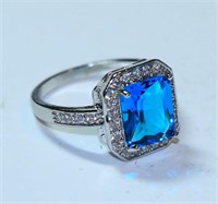 Aquamarine Ring in 10KT White Gold Size 7