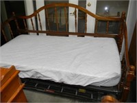Nice Trundle Day Bed