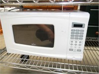 White Rival Microwave Oven