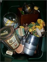 Vintage household items and kitchenware. Includes