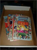 Box lot of assorted vintage comics