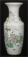A 19TH C. CHINESE EXPORT PORCELAIN FLOOR VASE