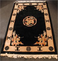A LATE 20TH C. HAND MADE CHINESE RUG