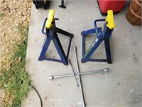 B- 7 TON PAIR OF JACK STANDS