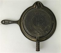 Griswold #8 Cast Iron Waffle Maker