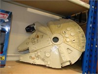 1979 STAR WARS MILLENIUM FALCON SHIP