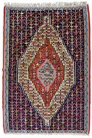 HAND-WOVEN PERSIAN SENNEH KILIM RUG, 3'9" x 4'6"