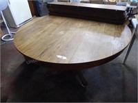 Round wood table with 9 leaves