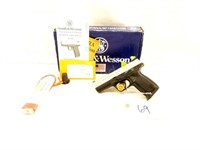 Smith & Wesson SD40 VE .40 cal Pistol 2-Tone