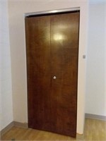 2 portes de gardes robe,  salle 202