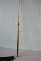 2 Piece Pool Cue with Case 57L