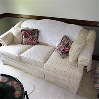 King Hickory Upholstered pullout Sofa Couch
