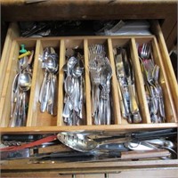 Drawer lot of Oneida flatware, utensils, etc