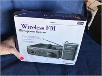 Wireless FM Microphone System / New in Box