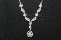 Lady's 14kt Gold Station Necklace approx 2.5 kt of