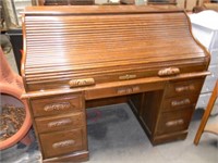 Nice Solid Roll Top Desk