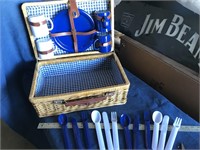 Wicker Picnic Basket in Very Good Condition