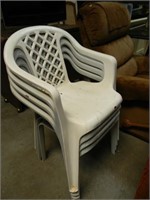 Set of 4 Plastic Patio Chairs