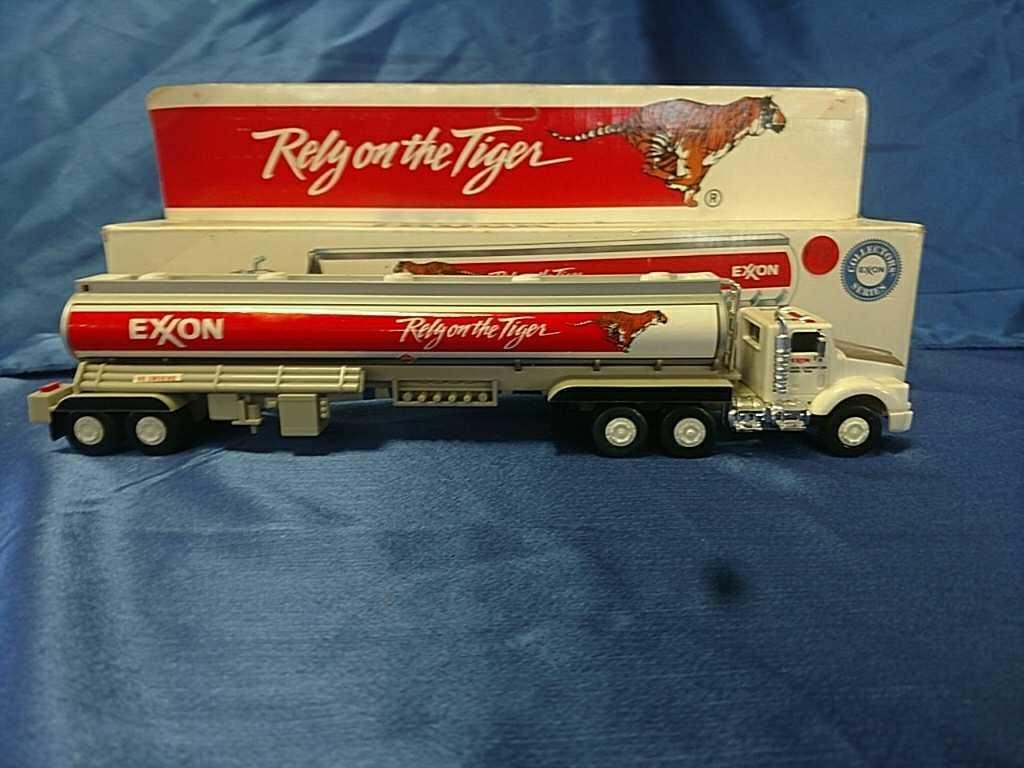 Fletcher Gas, Oil & Toy Collectibe Auction