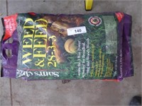 Bag of weed & feed