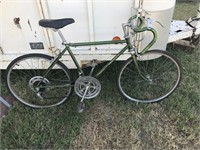 Vintage Schwinn Bicycle in GREAT Shape