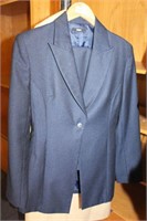 Pierucci ladies suit, jacket & pants, dark blue,