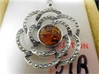 Jewelry - Ncklc -Baltic amber in flower pendant
