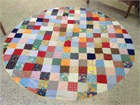 Vintage Round Quilt Topper / Quilted Area Rug