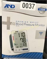 A&D BLOOD PRESSURE MONITOR ATTENTION ONLINE
