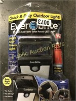 EVERBRITE MOTION ACTIVATED SOLAR LED LIGHT