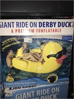 GIANT RIDE ON DERBY DUCK -ATTENTION ONLINE
