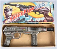 DAIYA TIN BATTERY OP SPACE KING MACHINE GUN w/BOX