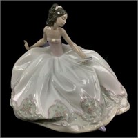 Lladro Porcelain Figure 5859 At The Ball