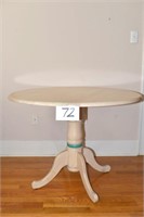 Wooden Dining Table 29.5 T X 40" Diam