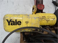 Yale 1 Ton Chain Hoist