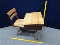 vintage kids school desk (flip top & seat turns)