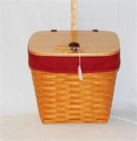 2000 Medium Mailbox Basket with Lid