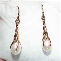 Pair of 9ct rose gold drop earrings
