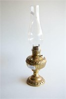 Antique brass oil lamp 'The Tiny Juno',