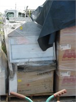 Pallet of house hold items
