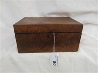 ANTIQUE VICTORIAN BOX 4"T X 8"W X 5.5"D