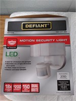 Defiant motion security light