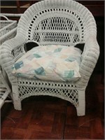 Pair of 2 outdoor wicker chairs
