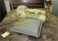 LOT OF BEDDING, NEW THROW PILLOWS