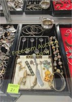 MIXED LOT INCLUDING STERLING SILVER