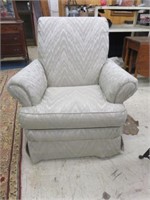 MODERN UPHOLSTERED CHAIR 40"T X 31"W