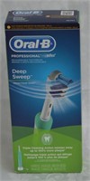 New Oral B Deep Sweep Electric Toothbrush