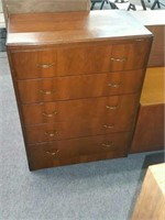 FIVE DRAWER CHEST OF DRAWERS, BEEANESE FURNITURE