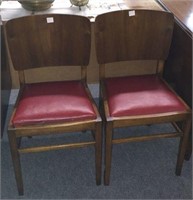 MID CENTURY DINING CHAIRS WITH RED SEAT COVERS(4X)