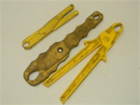 (3) Fuse pullers